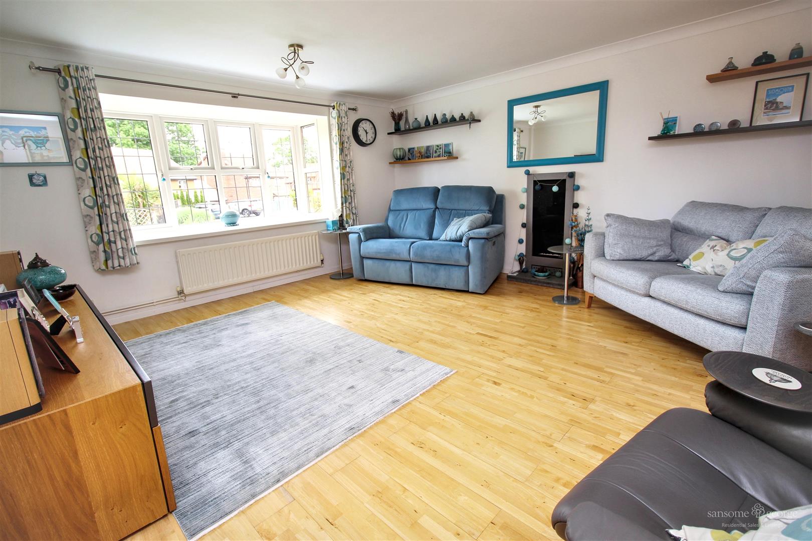4 bed property in Goodliffe Gardens, Reading